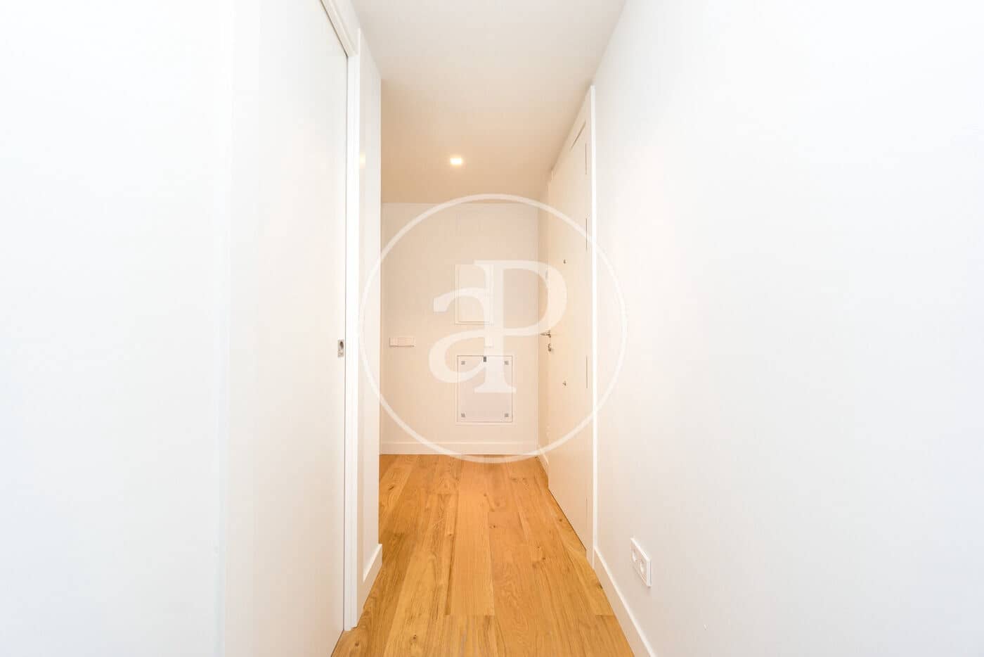 Apartment for sale in Barcelona city - € 620,000 (Ref: 9474898)