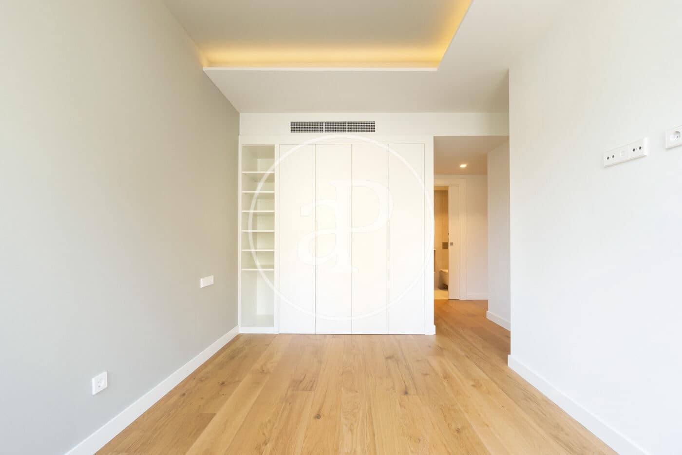 Apartment for sale in Barcelona city - € 620,000 (Ref: 9474899)