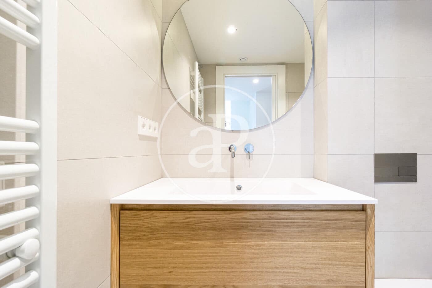 Apartment for sale in Barcelona city - € 620,000 (Ref: 9474899)