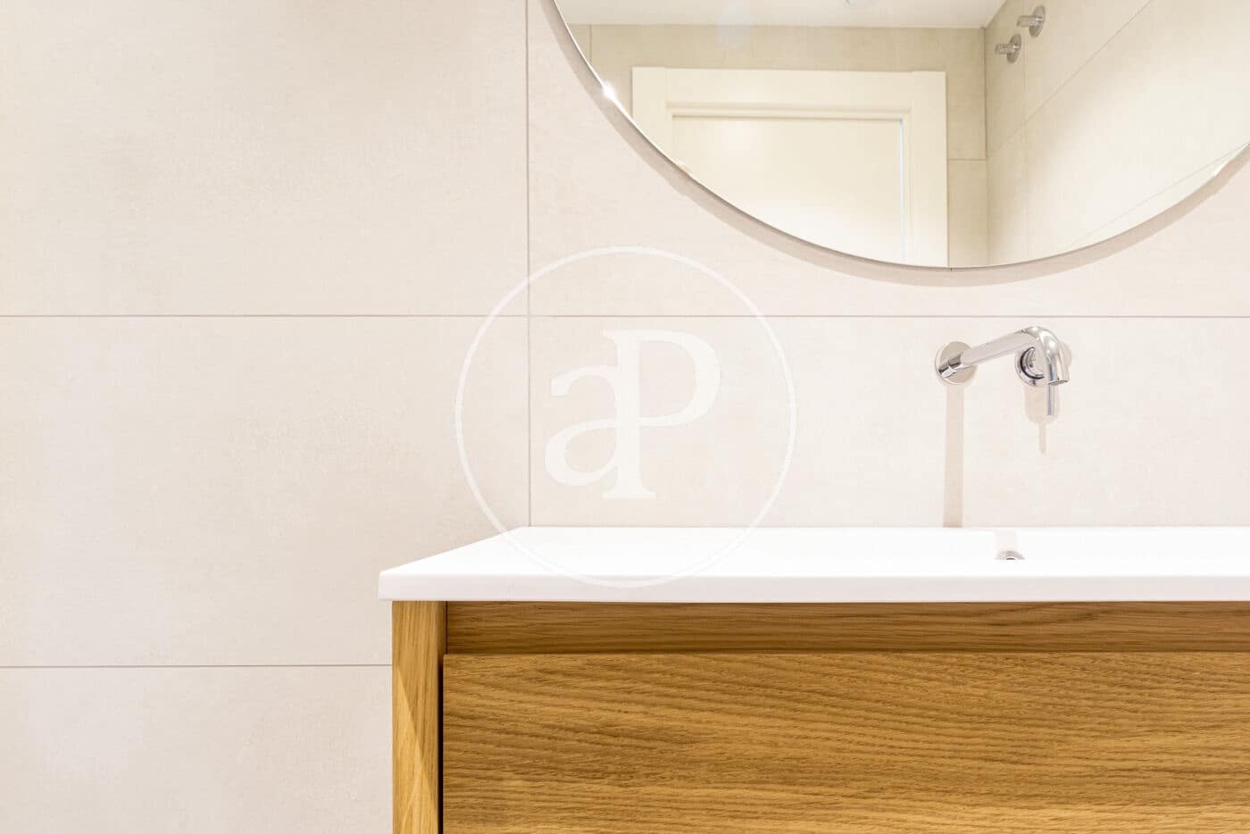 Apartment for sale in Barcelona city - € 620,000 (Ref: 9474899)