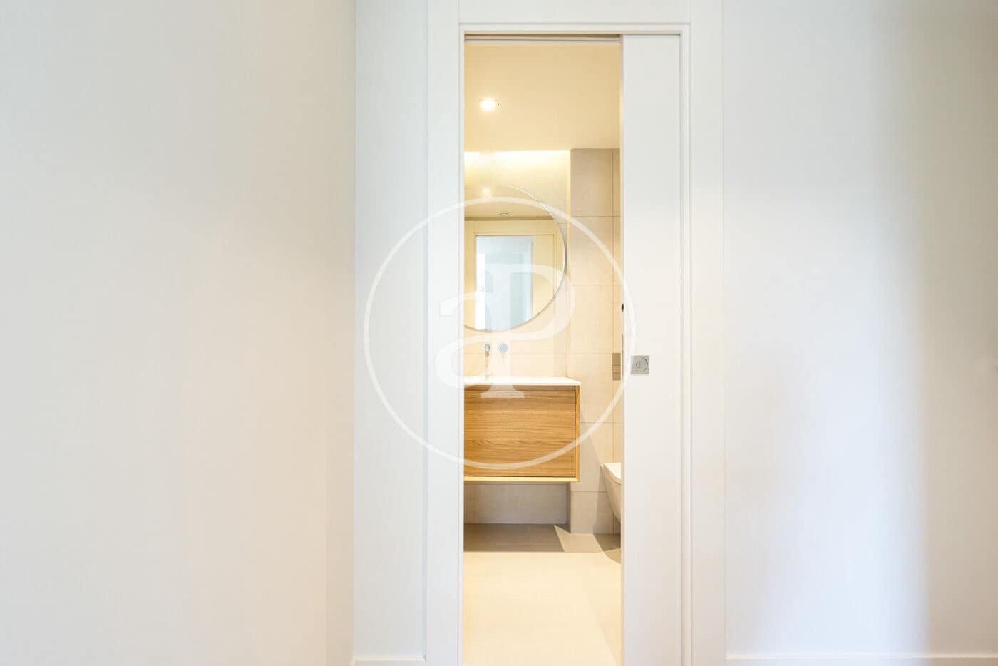 Apartment for sale in Barcelona city - € 620,000 (Ref: 9474900)