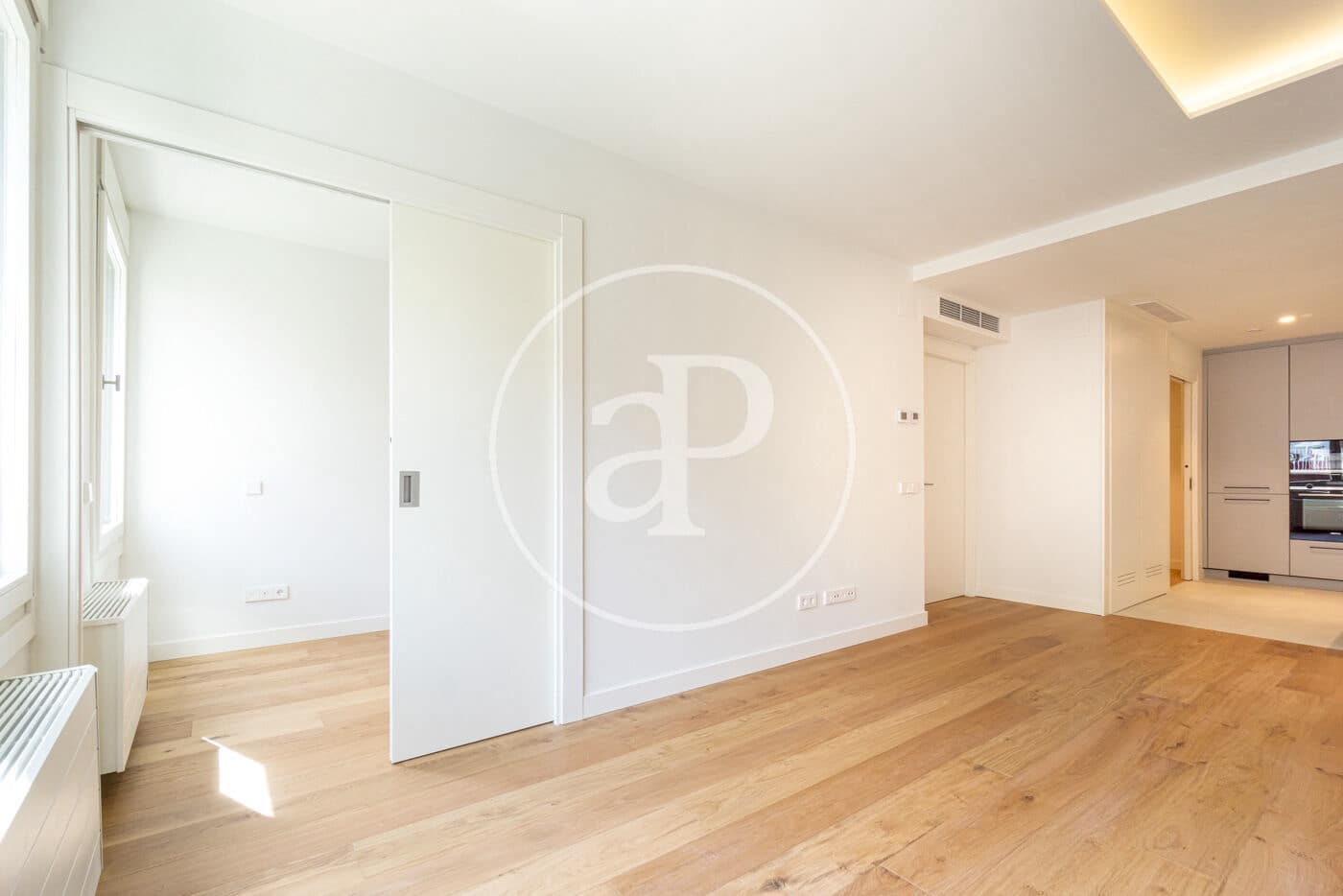 Apartment for sale in Barcelona city - € 620,000 (Ref: 9474900)