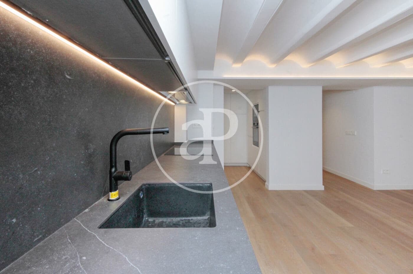 3 makuuhuone Huoneisto myytävänä paikassa Barcelona kaupunki mukana uima-altaan - 720 000 € (Ref: 9474904)