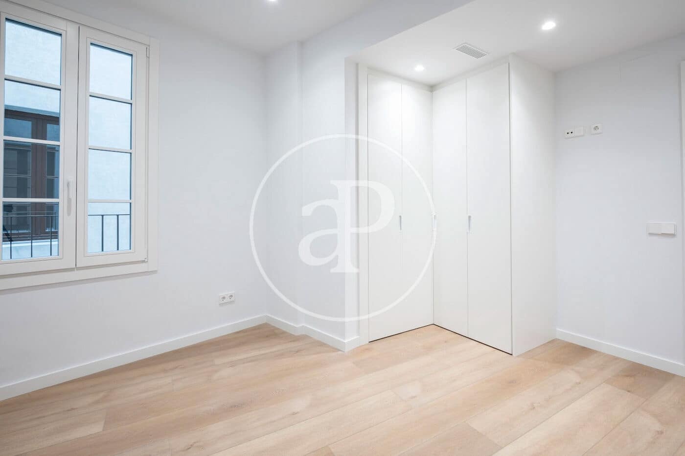 3 sypialnia Apartament na sprzedaż w Miasto Barcelona z basenem - 720 000 € (Ref: 9474906)