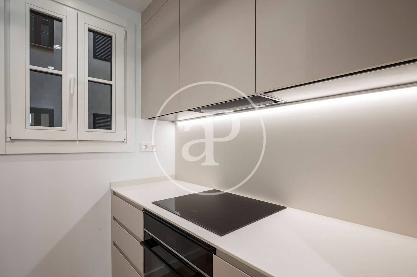 3 sypialnia Apartament na sprzedaż w Miasto Barcelona z basenem - 720 000 € (Ref: 9474906)