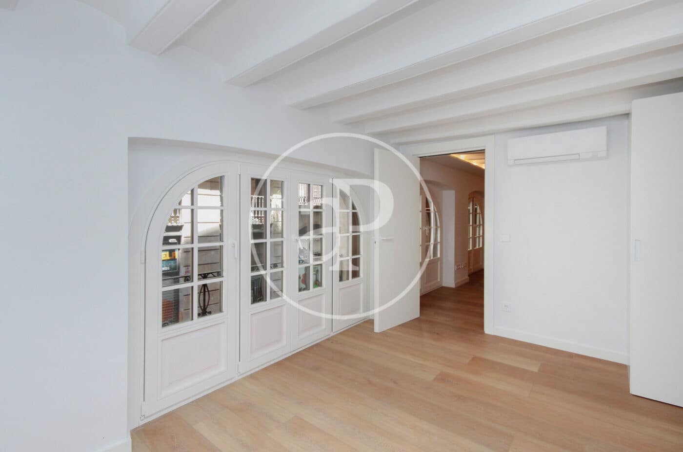 3 bedroom Apartment for sale in Barcelona city with pool - € 720,000 (Ref: 9474907)