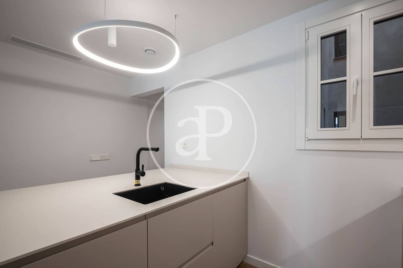 3 bedroom Apartment for sale in Barcelona city with pool - € 720,000 (Ref: 9474907)