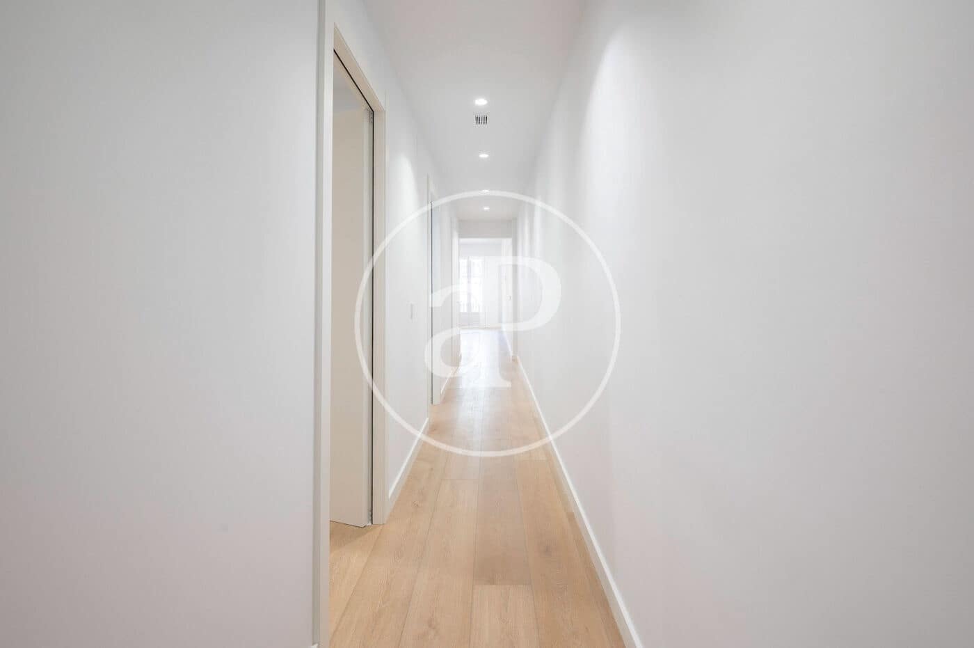 3 Zimmer Apartment zu verkaufen in Barcelona Stadt mit Pool - 720.000 € (Ref: 9474908)