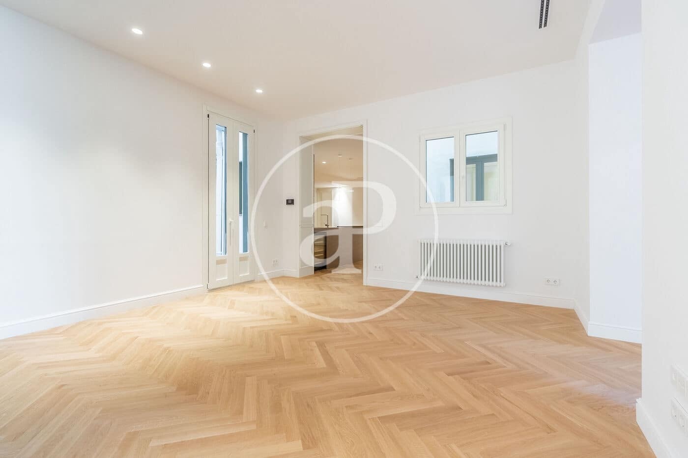 Apartment for sale in Barcelona city - € 725,000 (Ref: 9474909)