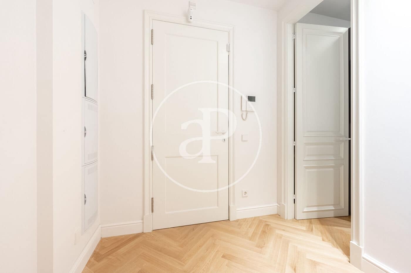 Apartment for sale in Barcelona city - € 725,000 (Ref: 9474909)