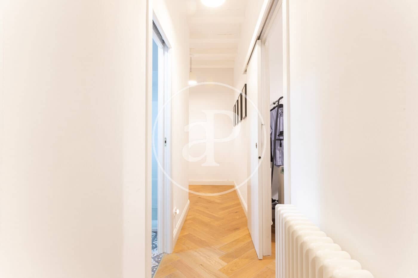 3 quarto Apartamento para arrendar em Barcelona cidade - 2 300 € (Ref: 9481188)