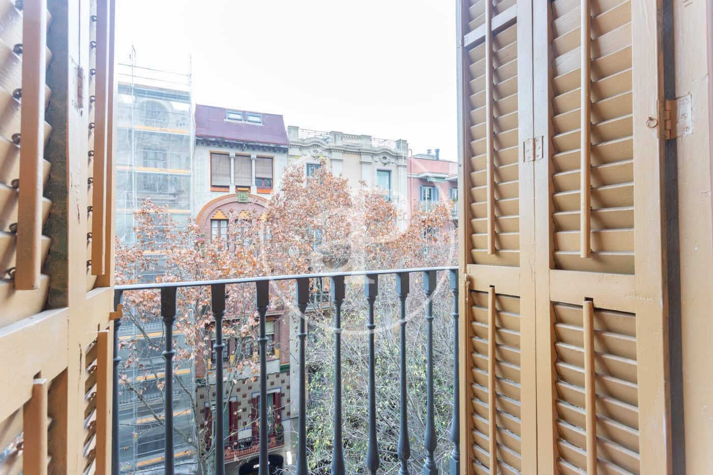 3 quarto Apartamento para arrendar em Barcelona cidade - 2 300 € (Ref: 9481188)