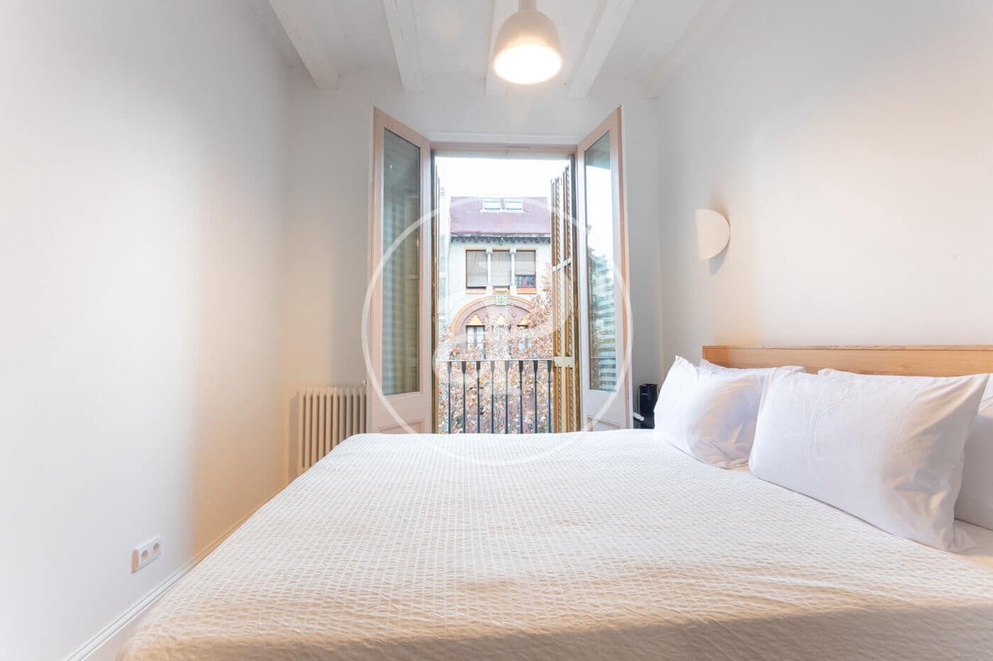 3 quarto Apartamento para arrendar em Barcelona cidade - 2 300 € (Ref: 9481188)