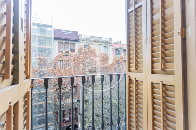 3 quarto Apartamento para arrendar em L'Antiga Esquerra de L'Eixample, Barcelona cidade - 2 300 € (Ref: 9481188)