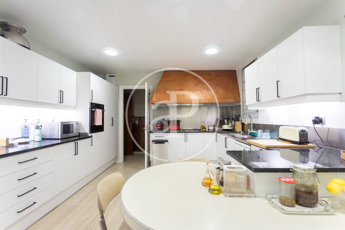 4 bedroom Apartment for rent in Barcelona city - € 5,000 (Ref: 9483525)