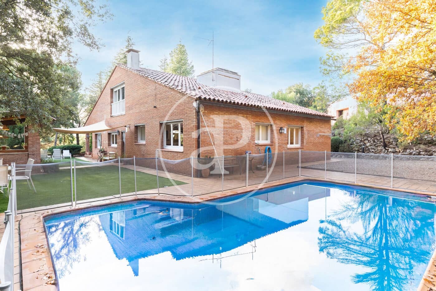 5 bedroom Villa for sale in Matadepera with pool - € 820,000 (Ref: 9491308)