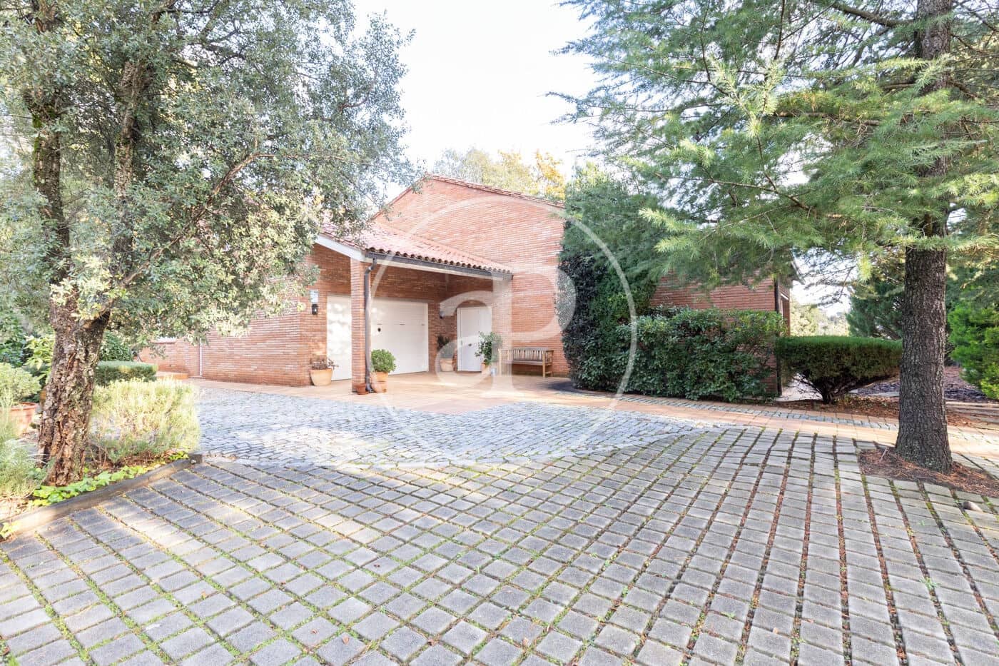 5 bedroom Villa for sale in Matadepera with pool - € 820,000 (Ref: 9491308)