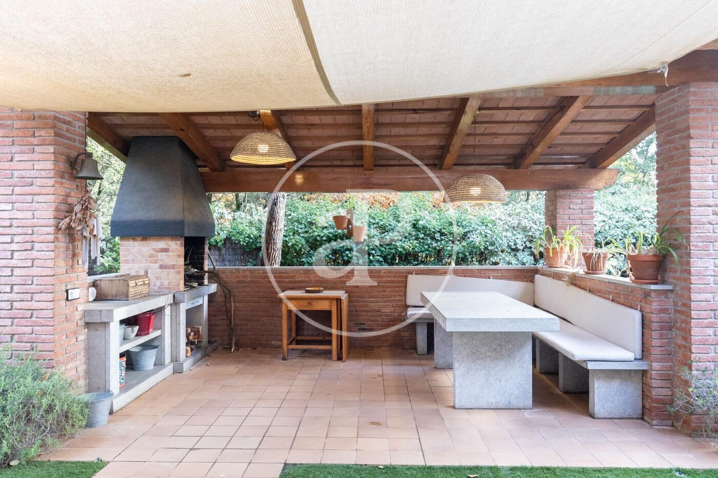 5 bedroom Villa for sale in Matadepera with pool - € 820,000 (Ref: 9491308)