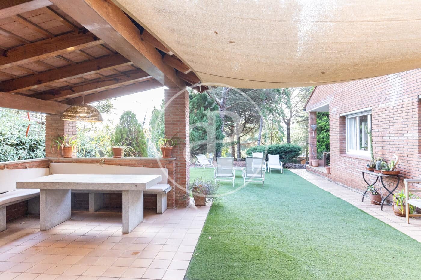 5 bedroom Villa for sale in Matadepera with pool - € 820,000 (Ref: 9491308)