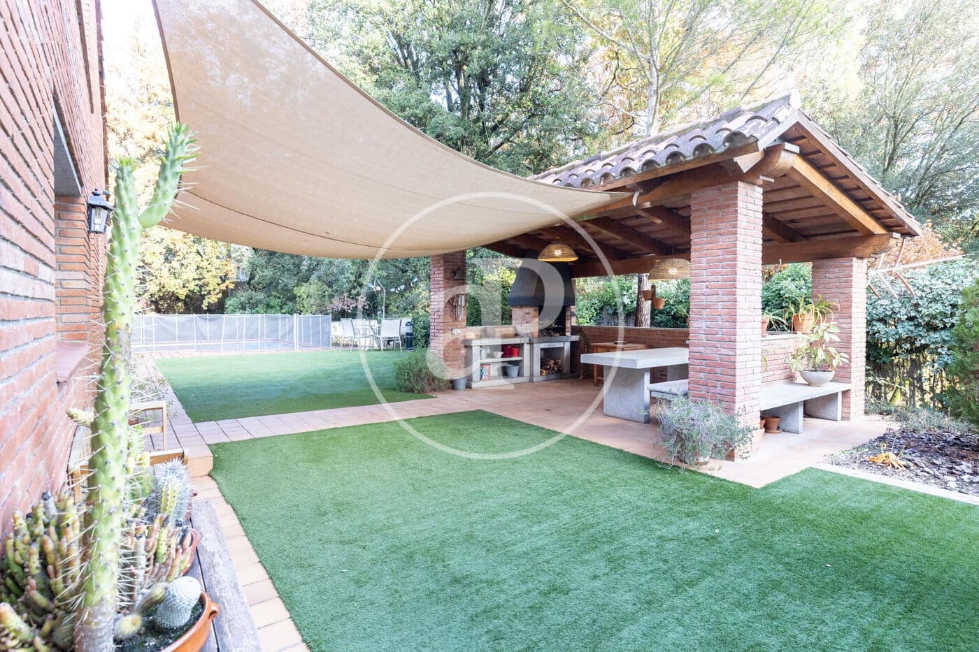 5 bedroom Villa for sale in Matadepera with pool - € 820,000 (Ref: 9491308)