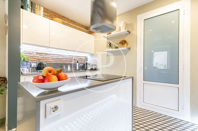 3 chambre Appartement à vendre à La Vila de Gràcia, Barcelone ville - 590 000 € (Ref: 9491309)