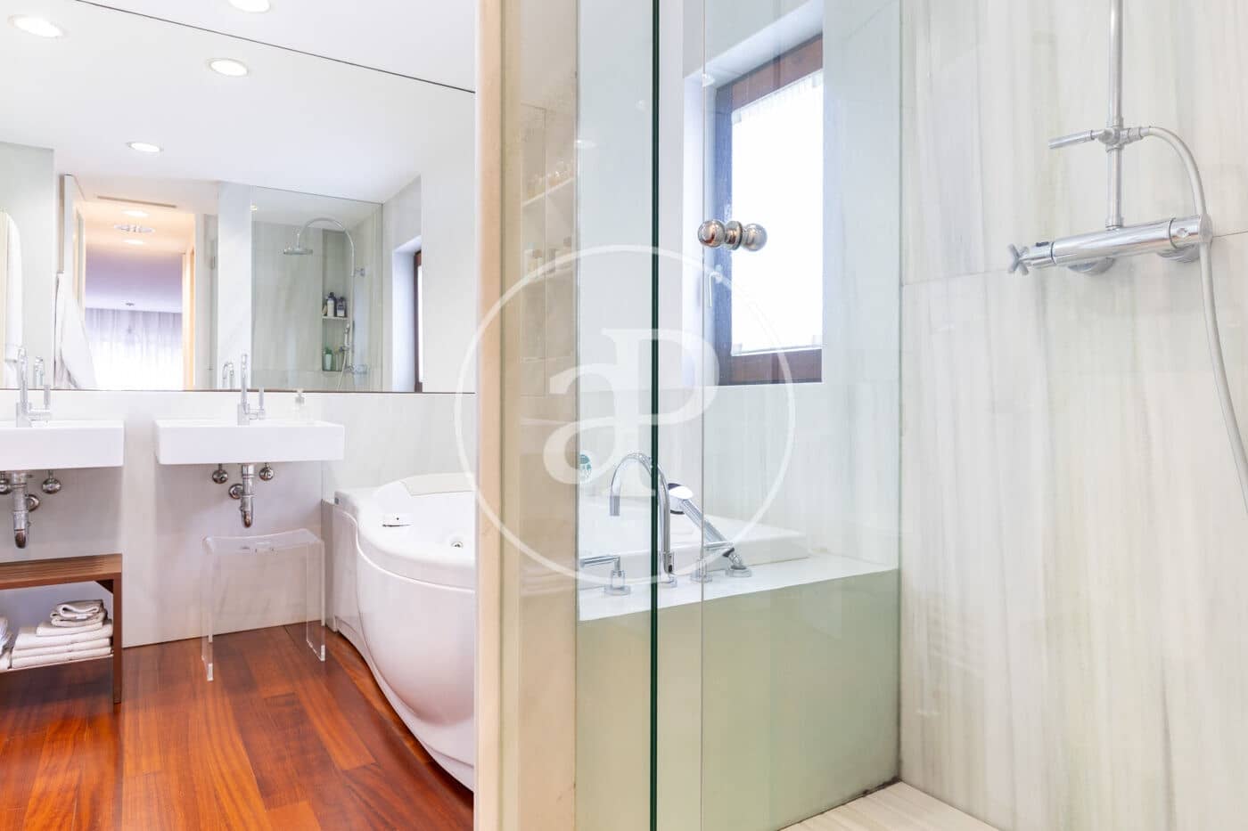 5 makuuhuone Huvila myytävänä paikassa Sant Cugat del Valles mukana uima-altaan - 1 800 000 € (Ref: 9491310)