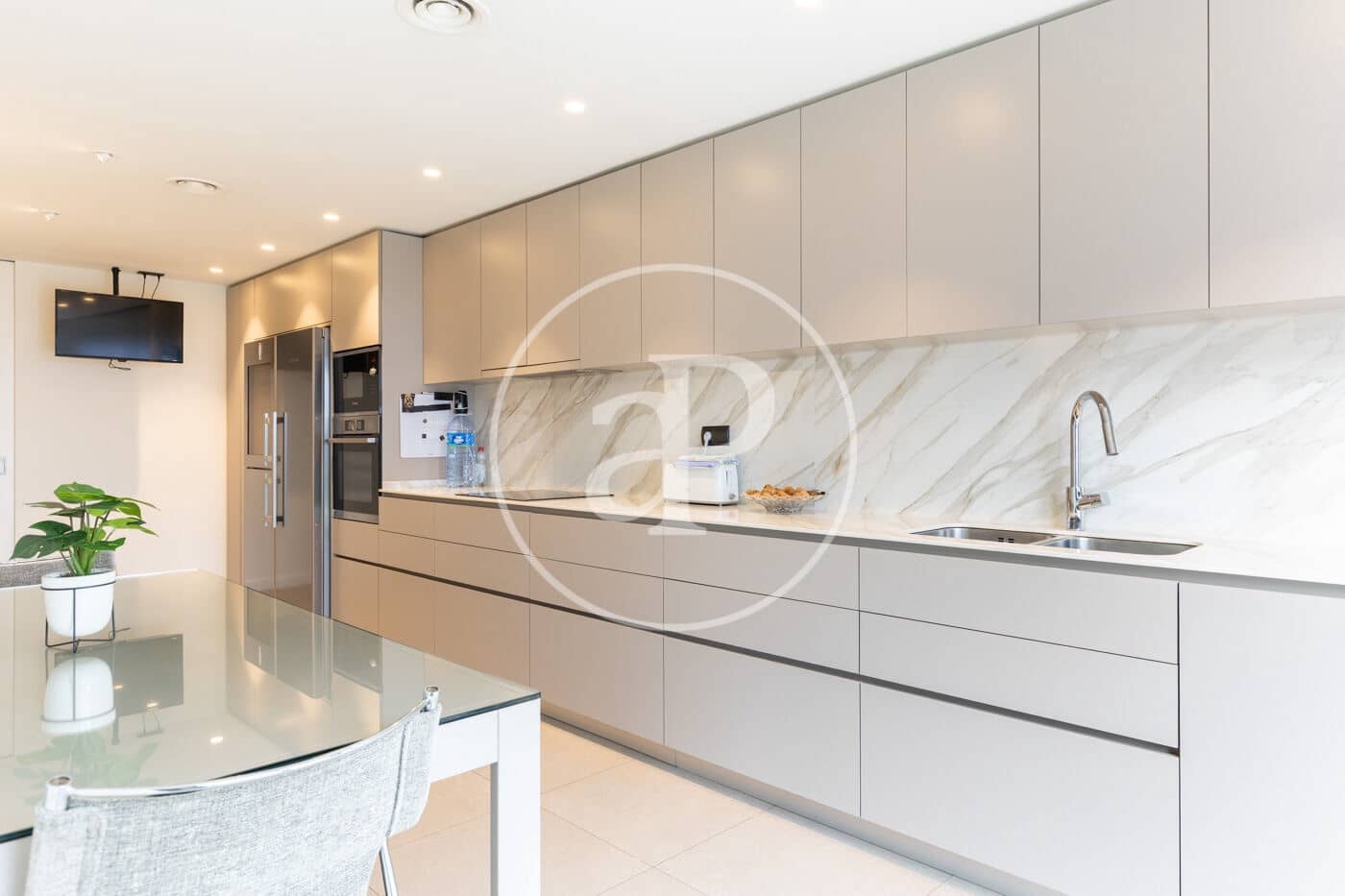 4 makuuhuone Huvila myytävänä paikassa Sabadell mukana uima-altaan - 1 200 000 € (Ref: 9491311)