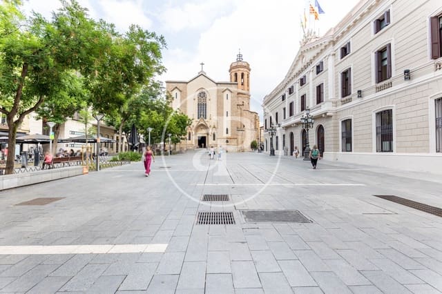 4 makuuhuone Huvila myytävänä paikassa Sabadell mukana uima-altaan - 1 200 000 € (Ref: 9491311)