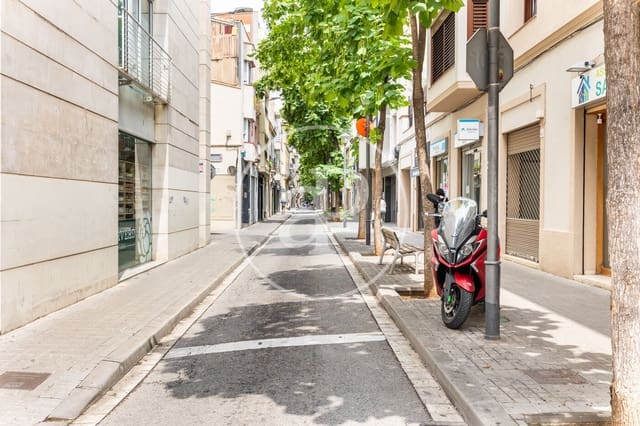 4 makuuhuone Huvila myytävänä paikassa Sabadell mukana uima-altaan - 1 200 000 € (Ref: 9491311)