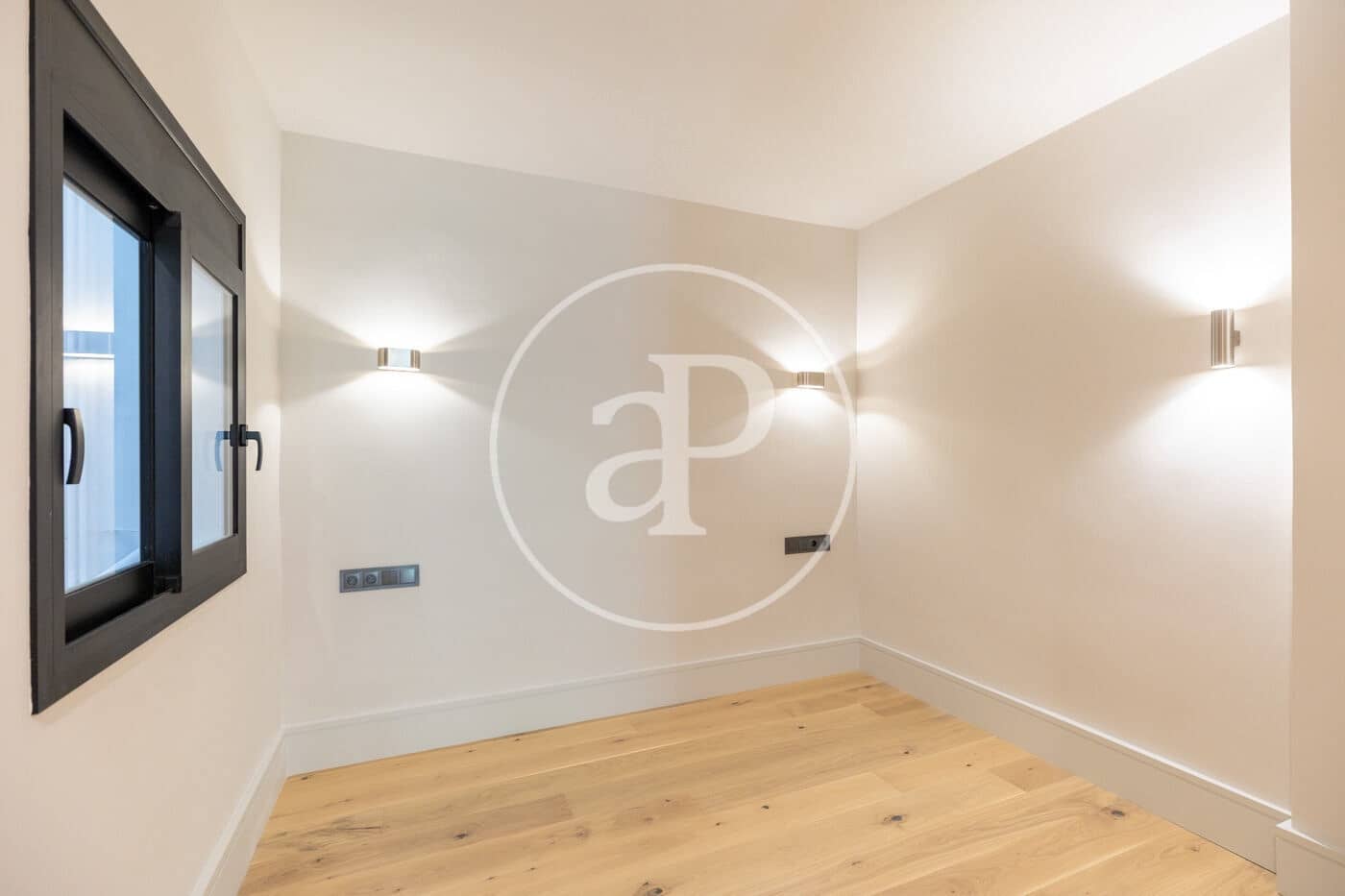 Apartamento de 3 habitaciones en Barcelona ciudad en venta - 570.000 € (Ref: 9494604)