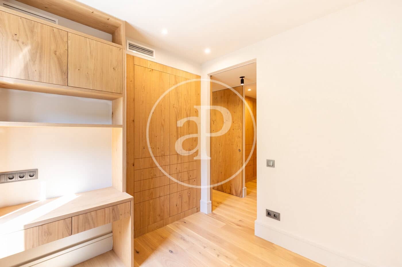 Apartamento de 3 habitaciones en Barcelona ciudad en venta - 570.000 € (Ref: 9494604)