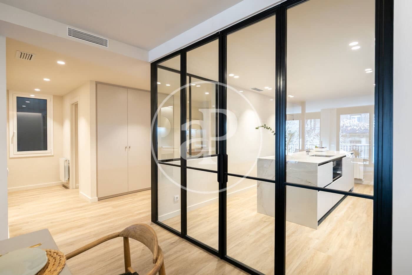 4 bedroom Apartment for sale in Barcelona city - € 1,490,000 (Ref: 9494606)