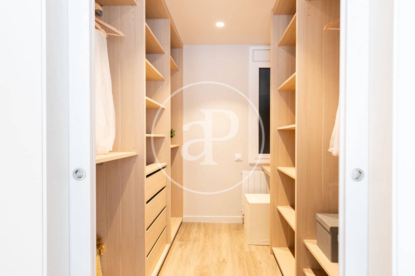 4 bedroom Apartment for sale in Barcelona city - € 1,490,000 (Ref: 9494606)