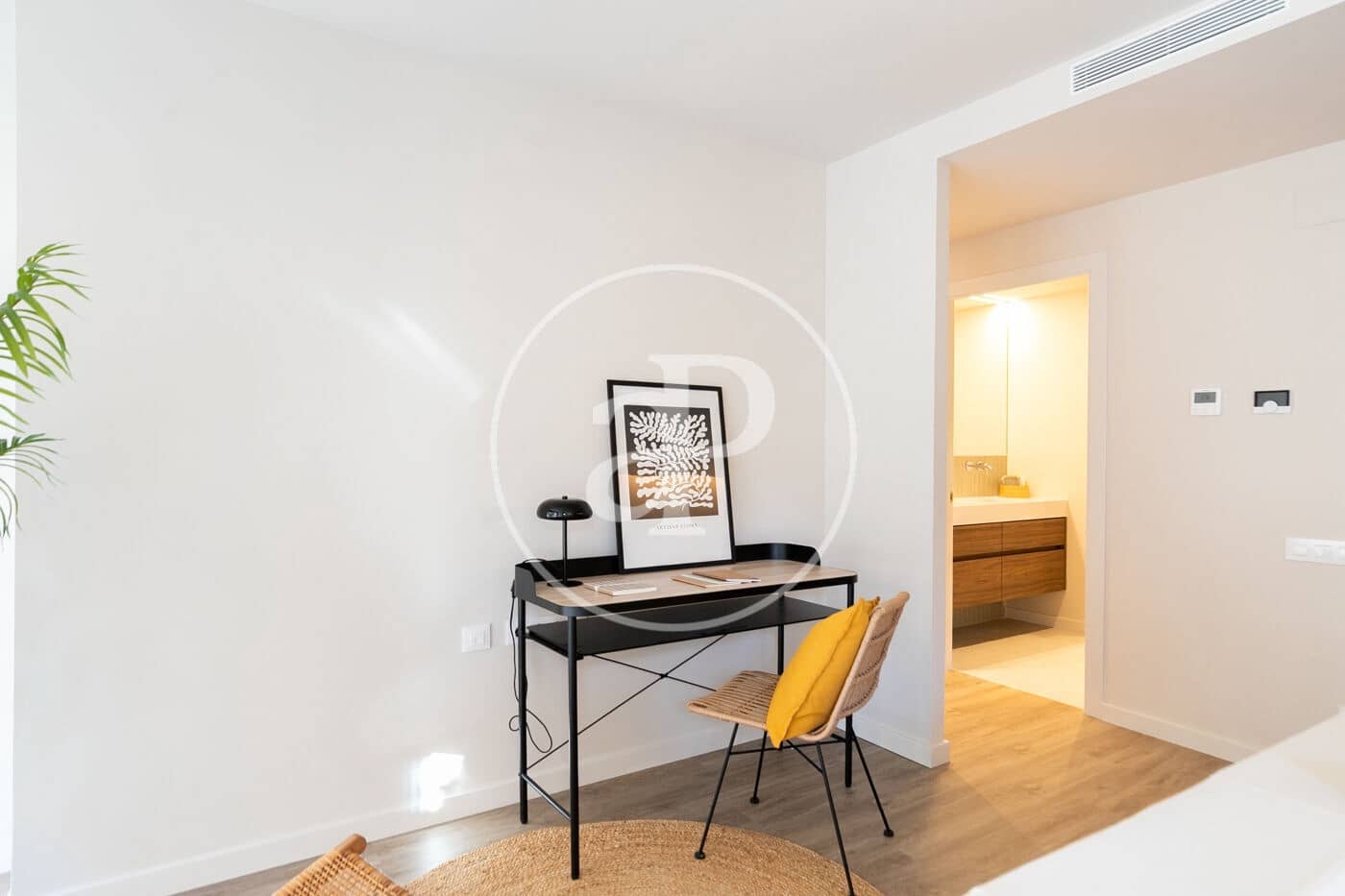 4 bedroom Apartment for sale in Barcelona city - € 1,490,000 (Ref: 9494606)