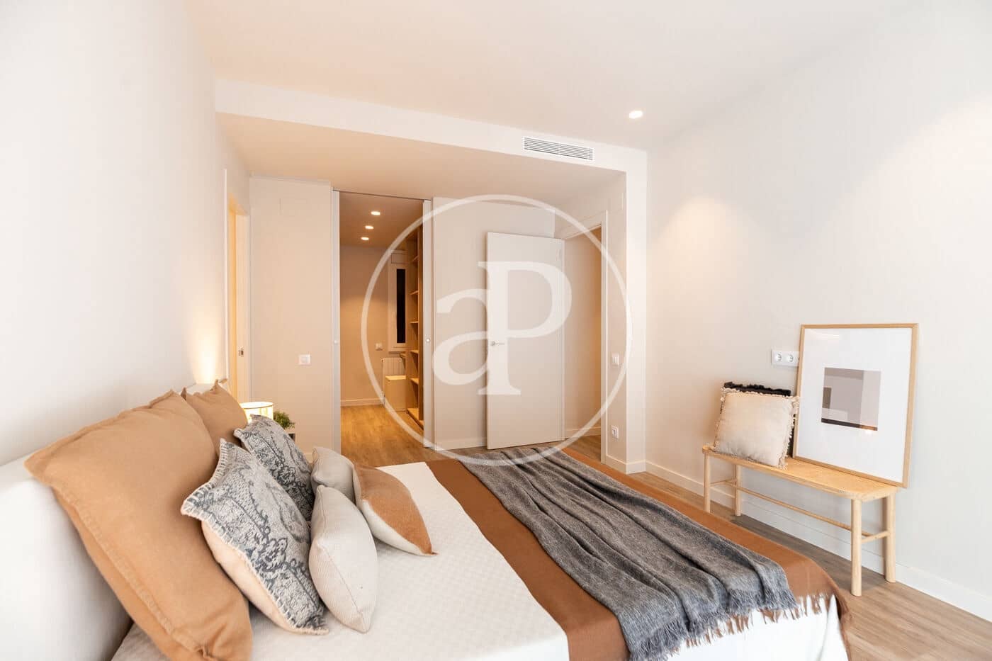 4 bedroom Apartment for sale in Barcelona city - € 1,490,000 (Ref: 9494606)