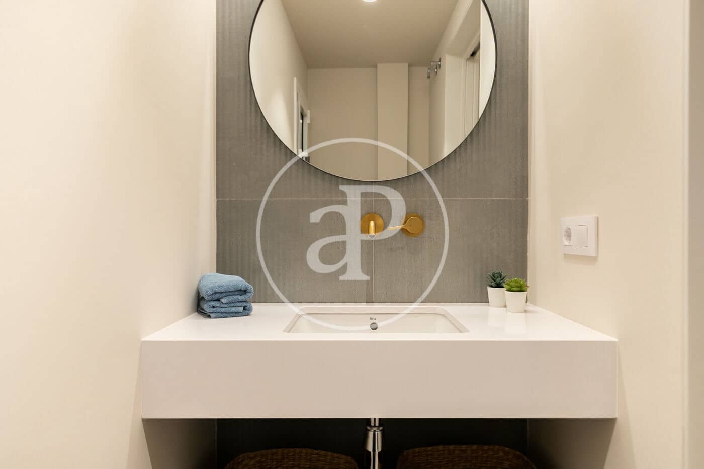 4 bedroom Apartment for sale in Barcelona city - € 1,490,000 (Ref: 9494606)