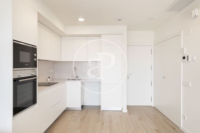 1 quarto Apartamento para arrendar em Badalona com piscina - 1 412 € (Ref: 9494609)