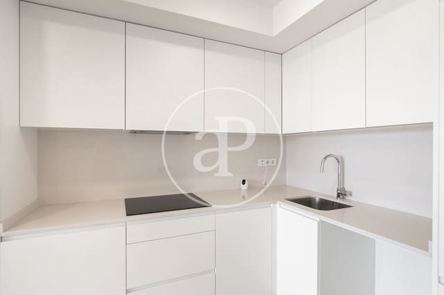 1 quarto Apartamento para arrendar em Badalona com piscina - 1 412 € (Ref: 9494609)