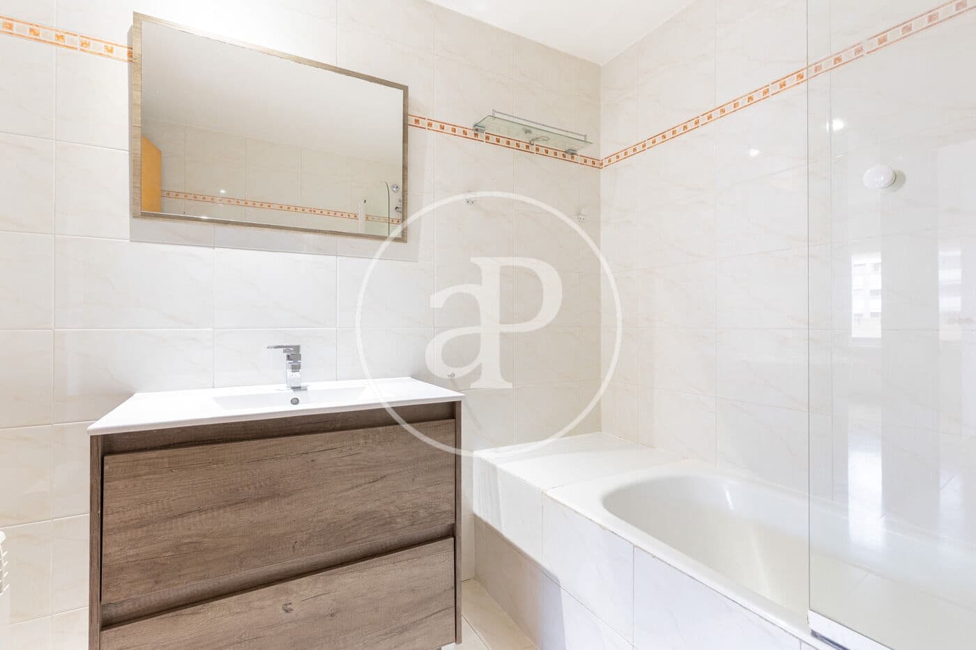 3 bedroom Apartment for rent in Sant Cugat del Valles with pool - € 1,800 (Ref: 9497170)