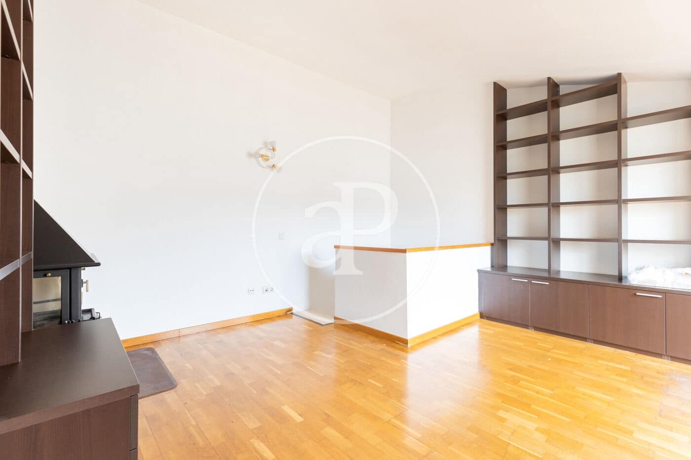 3 bedroom Apartment for rent in Sant Cugat del Valles with pool - € 1,800 (Ref: 9497170)