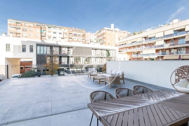 2 makuuhuone Huoneisto vuokrattavana paikassa El Poblenou, Barcelona kaupunki mukana uima-altaan - 2 500 € (Ref: 9502344)