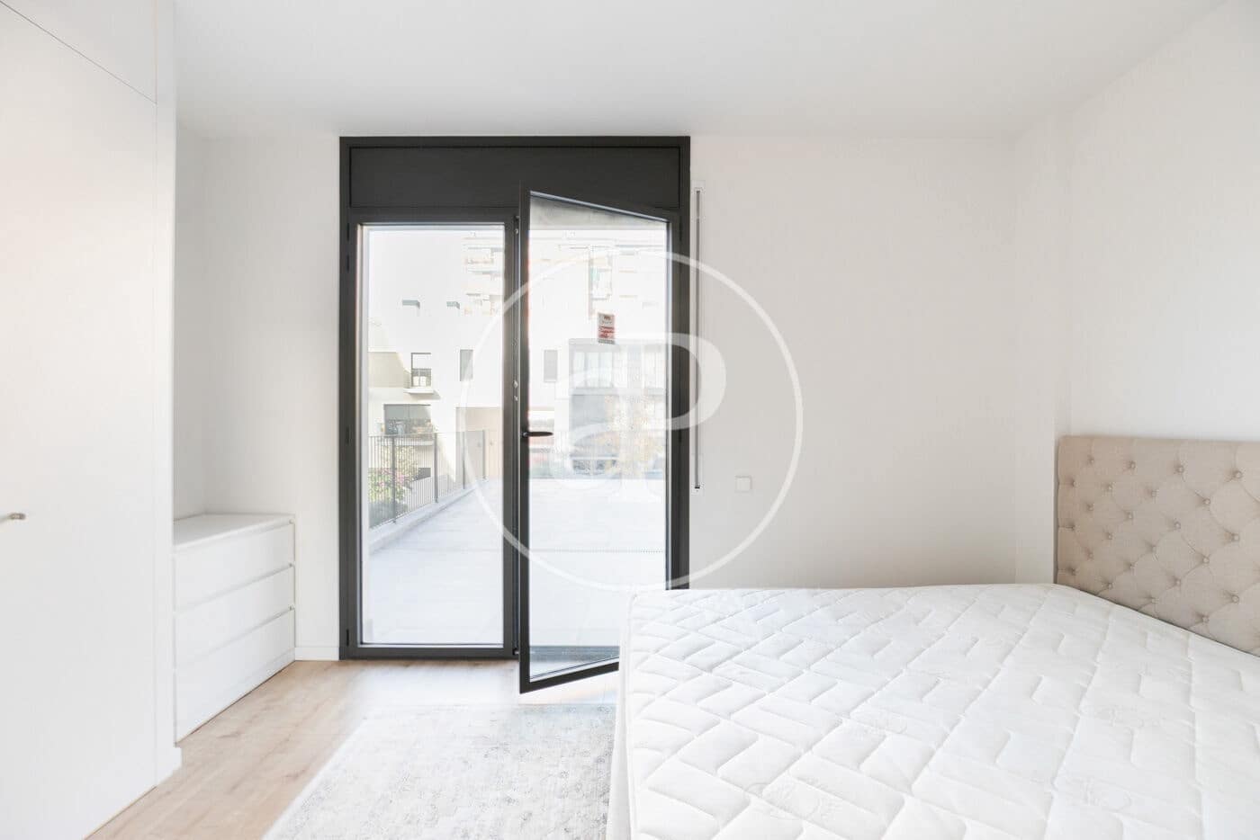 2 makuuhuone Huoneisto vuokrattavana paikassa Barcelona kaupunki mukana uima-altaan - 2 500 € (Ref: 9502344)