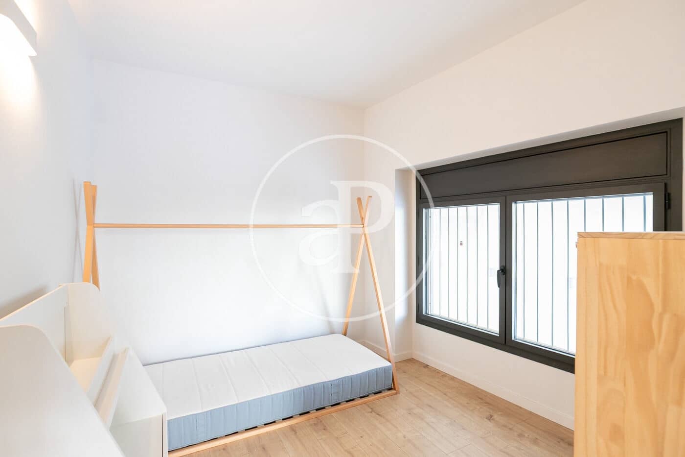 2 makuuhuone Huoneisto vuokrattavana paikassa Barcelona kaupunki mukana uima-altaan - 2 500 € (Ref: 9502344)
