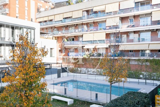 2 makuuhuone Huoneisto vuokrattavana paikassa El Poblenou, Barcelona kaupunki mukana uima-altaan - 2 500 € (Ref: 9502344)