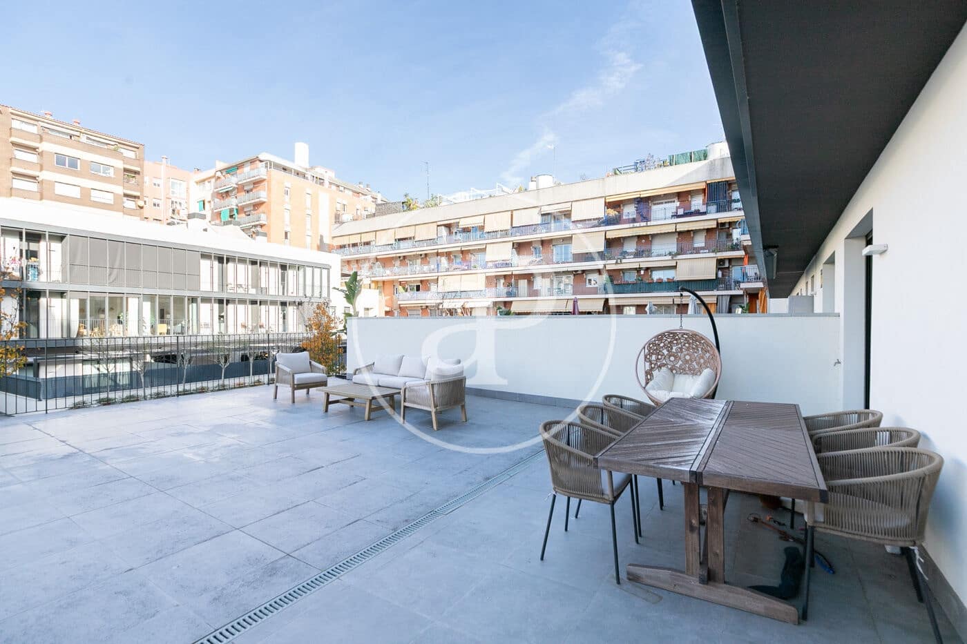 2 makuuhuone Huoneisto vuokrattavana paikassa Barcelona kaupunki mukana uima-altaan - 2 500 € (Ref: 9502344)