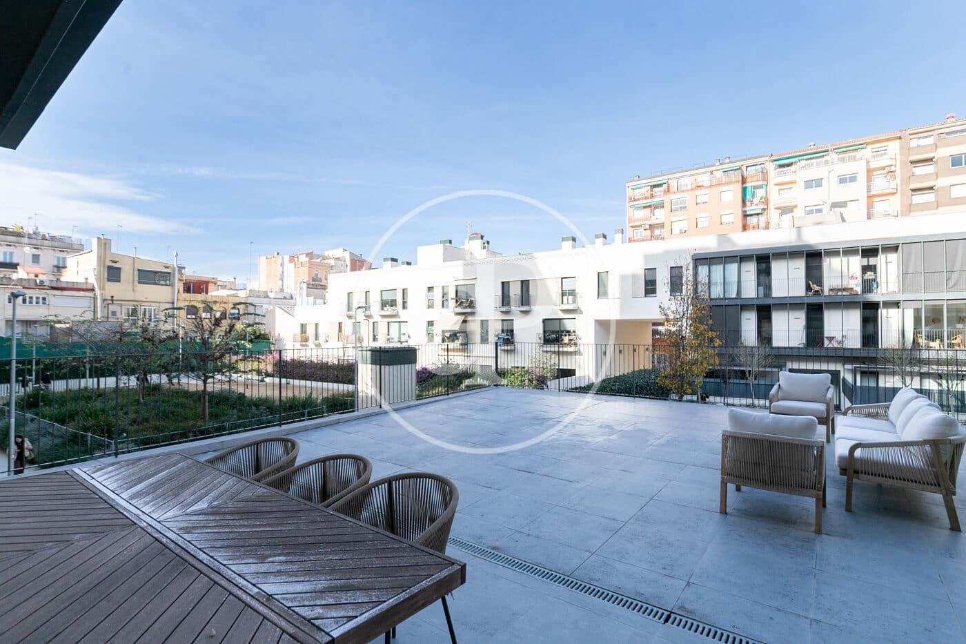 2 makuuhuone Huoneisto vuokrattavana paikassa Barcelona kaupunki mukana uima-altaan - 2 500 € (Ref: 9502344)