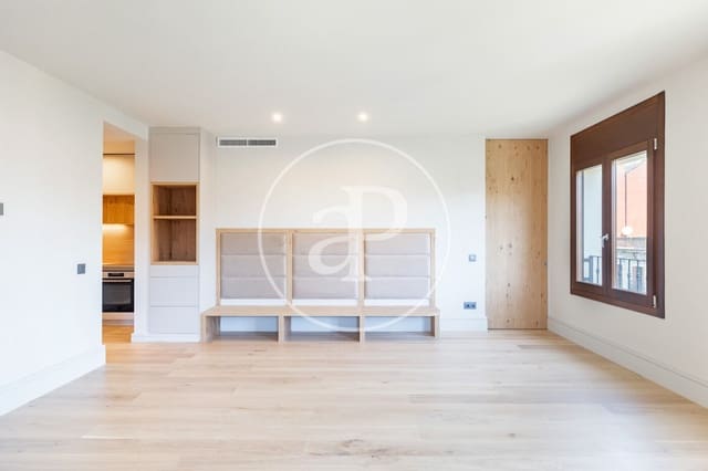 3 bedroom Apartment for sale in L'Antiga Esquerra de L'Eixample, Barcelona city - € 1,280,000 (Ref: 9502346)