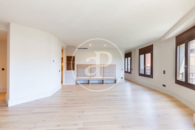3 bedroom Apartment for sale in L'Antiga Esquerra de L'Eixample, Barcelona city - € 1,280,000 (Ref: 9502346)