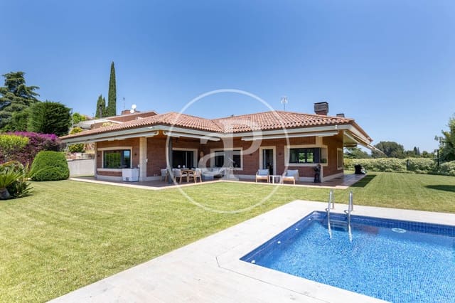 5 soveværelse Villa til leje i Bellaterra, Cerdanyola del Vallès med swimmingpool - € 9.350 (Ref: 9502347)