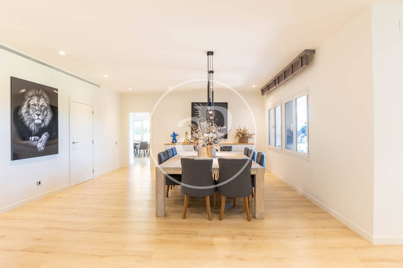 5 soveværelse Villa til leje i Cerdanyola del Valles med swimmingpool - € 9.350 (Ref: 9502347)